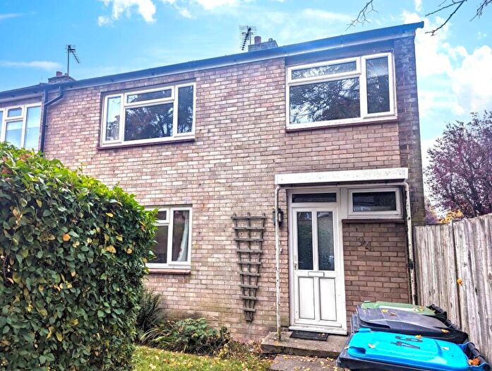 4 Bedroom End Of Terrace House For Sale In Saturn Way, Hemel Hempstead, HP2
