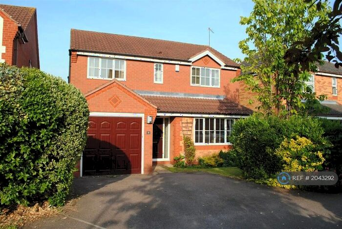 4 Bedroom Detached House To Rent In Campion Close, Rushden, NN10