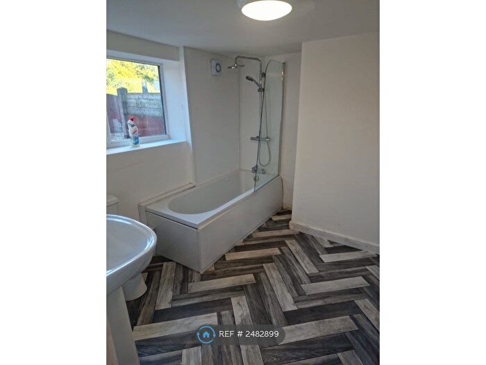 3 Bedroom Terraced House To Rent In New Station Rd Swinton, Rotherham, S64