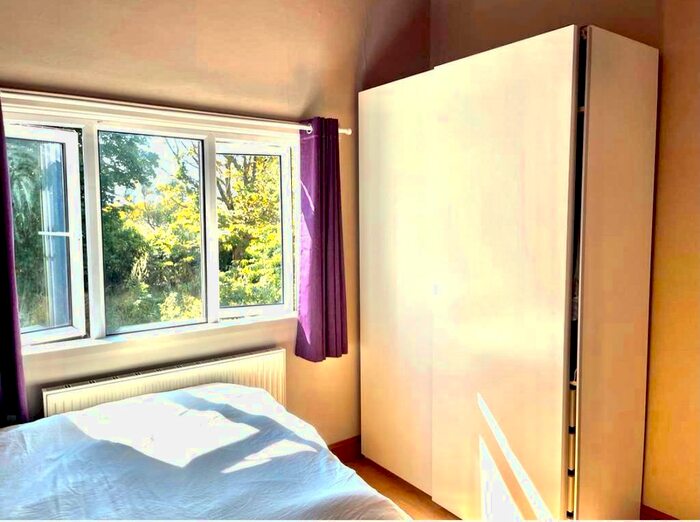 Studio To Rent In Burnley Road, Dollis Hill NW10