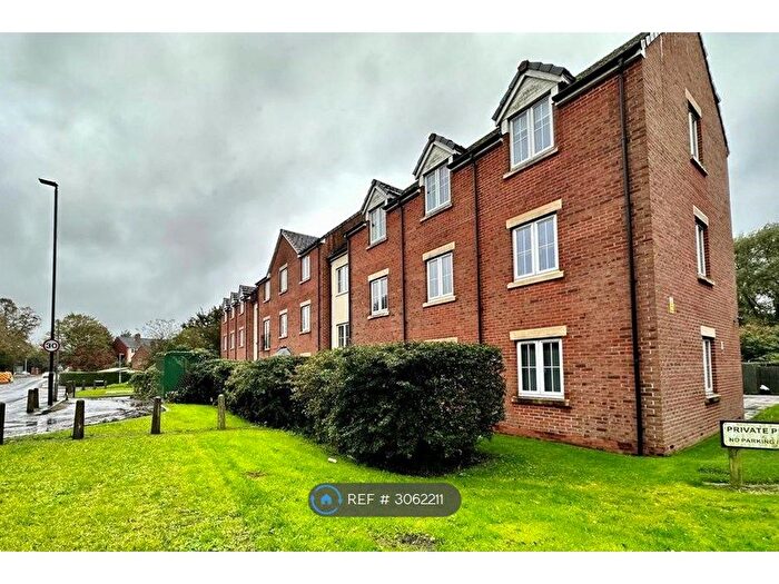 2 Bedroom Flat To Rent In Lakeside Mews Fieldside, Doncaster Thorne, DN8