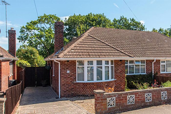 2 Bedroom Bungalow For Sale In Greenhill Road, Kettering, NN15