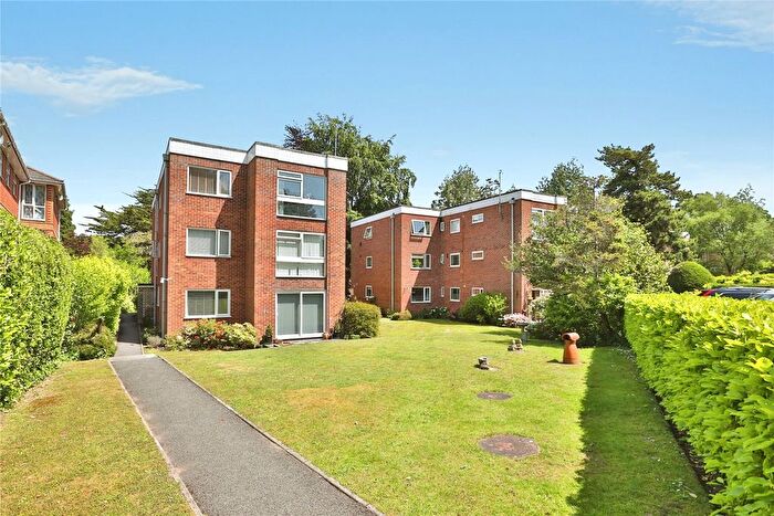 2 Bedroom Flat For Sale In Surrey Road, Poole, Dorset, BH12