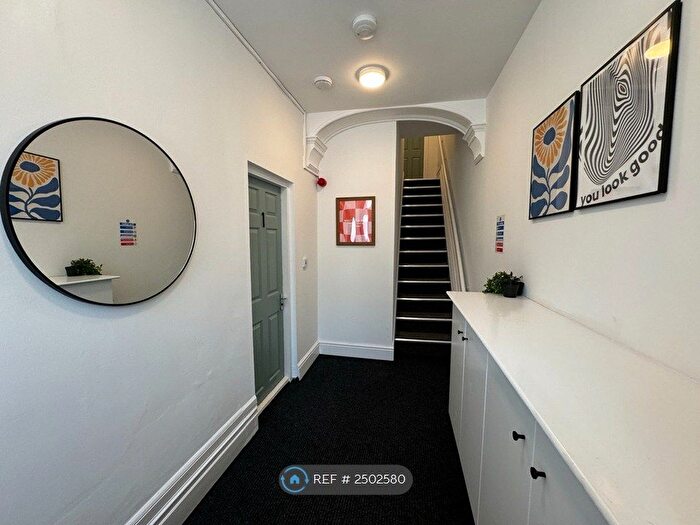 3 Bedroom Flat To Rent In Walthall Street, Crewe, CW2