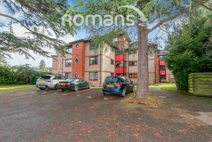 2 Bedroom Flat To Rent In Hampton Towers, Southcote Road, RG30