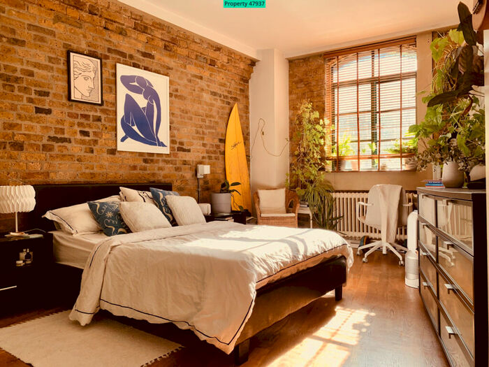 1 Bedroom Flat For Sale In Canada Wharf, Rotherhithe Street, London, SE16