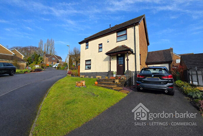 3 Bedroom Detached House For Sale In Cowslip Road, Broadstone, BH18