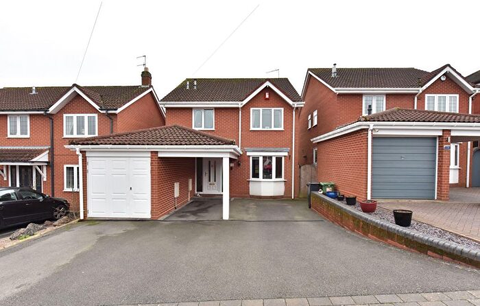 4 Bedroom Detached House For Sale In Kingswinford, Celandine Close, DY6