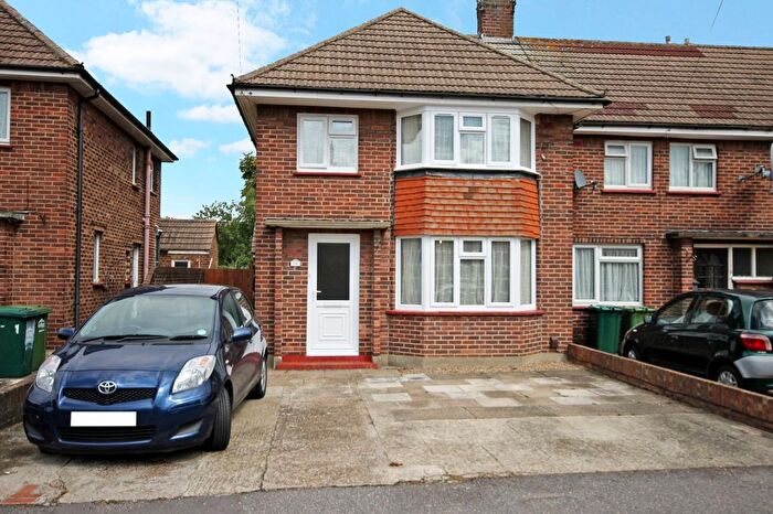 3 Bedroom Semi-Detached House To Rent In Station Crescent, Ashford, Middlesex, TW15