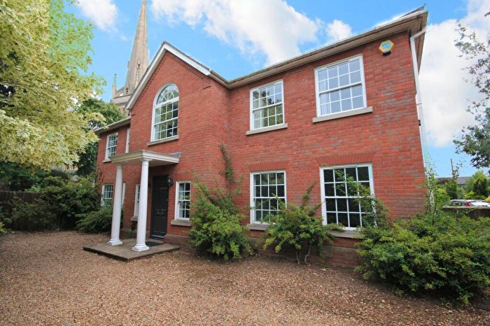 4 Bedroom Detached House To Rent In Glebe Road, Reading, Berkshire, RG2