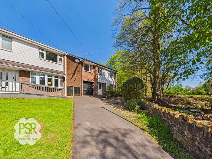4 Bedroom Detached House For Sale In Bridge Street, New Mills, SK22