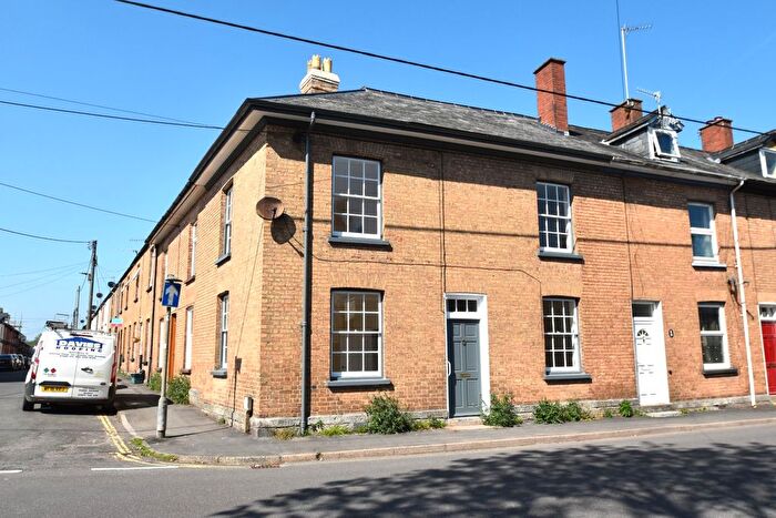 3 Bedroom Terraced House To Rent In Wellbrook Street, Tiverton, Devon, EX16