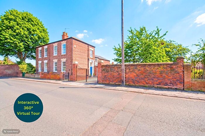 4 Bedroom Semi-Detached House For Sale In Queen Street, Barton-Upon-Humber, DN18