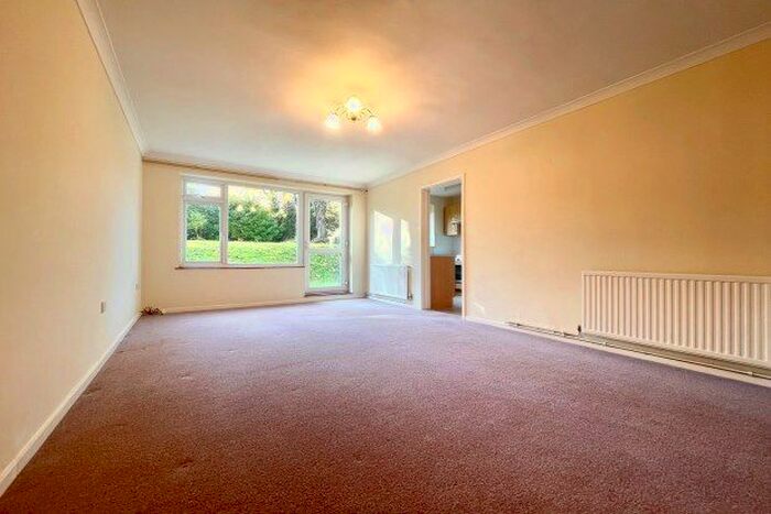 1 Bedroom Flat To Rent In Eccleshill, Bromley, BR2