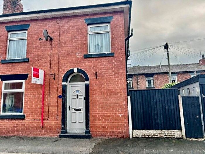 2 Bedroom Property To Rent In John Street, Chorley, PR7