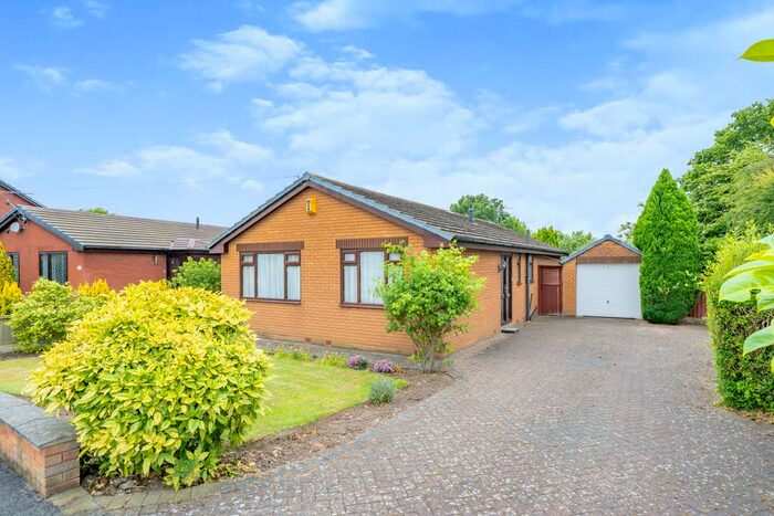 3 Bedroom Bungalow For Sale In Wheatfield Road, Widnes, Cheshire, WA8