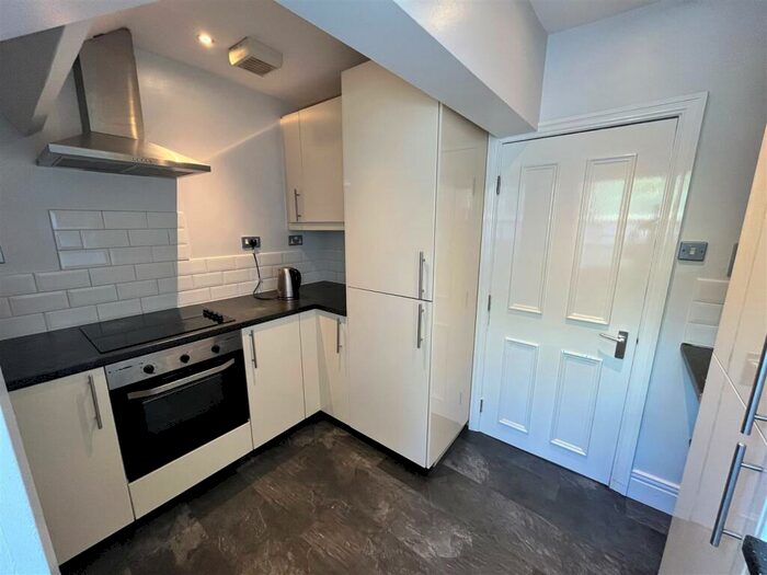 7 Bedroom Apartment To Rent In Huntsmoor House, Spital Tongues, NE2