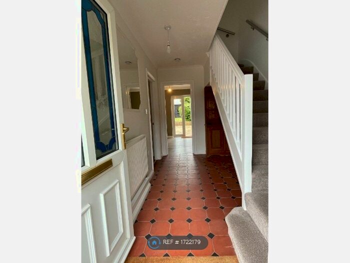 3 Bedroom Terraced House To Rent In Leys Road, St. Neots, PE19