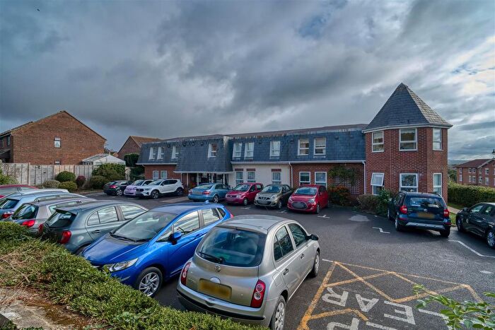 1 Bedroom Flat For Sale In Bath Road, Sturminster Newton, DT10