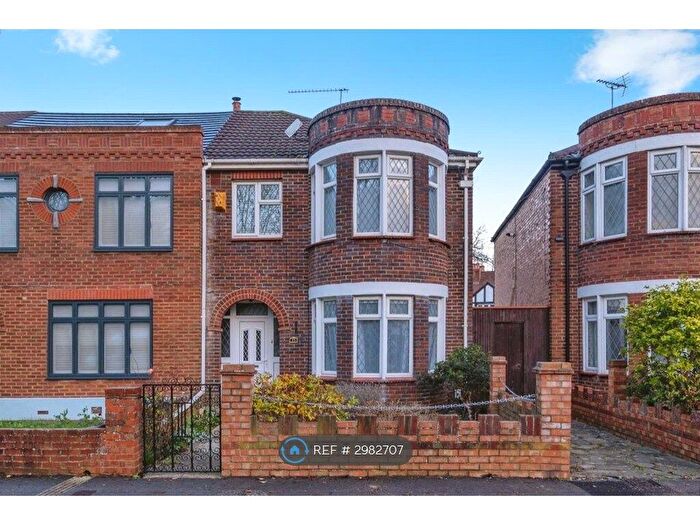 3 Bedroom End Of Terrace House To Rent In Military Road, Hilsea, Portsmouth, PO3
