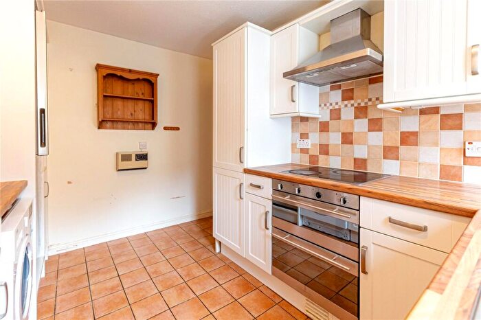 2 Bedroom Maisonette To Rent In Queen Street, St. Philips, Bristol, BS2