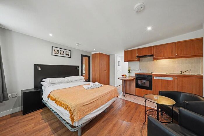 Studio To Rent In Cartwright Gardens, Bloomsbury, WC1H