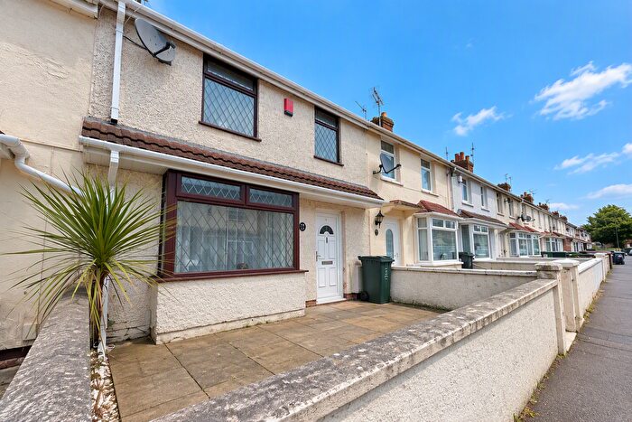 2 Bedroom Terraced House To Rent In Ferndale Road, Swindon, SN2