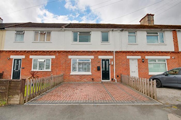 2 Bedroom Terraced House For Sale In Sholing! Gorgeous Kitchen//diner! Driveway Parking!, SO19