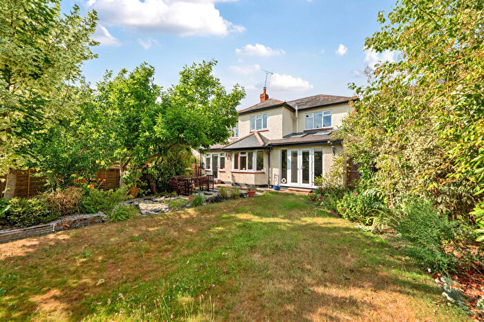 4 Bedroom Semi-Detached House For Sale In Hungerford Lane, Shurlock Row, RG10