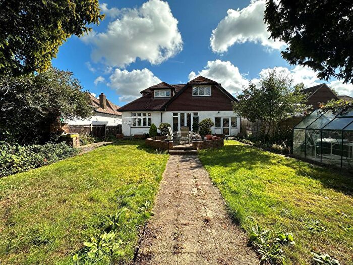 5 Bedroom Detached House For Sale In Mitchley View, Sanderstead, Surrey, CR2