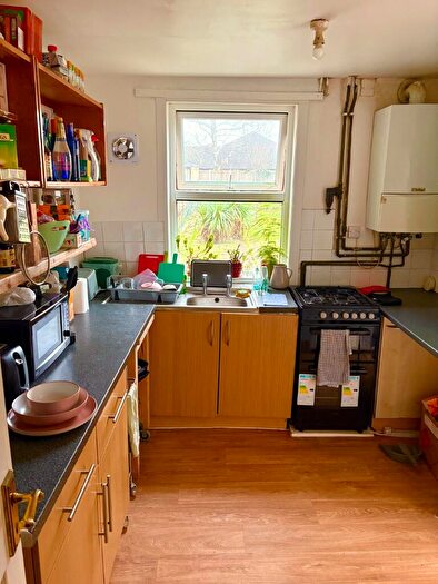 4 Bedroom Terraced House To Rent In Bullingdon Road, Oxford, Oxfordshire, OX4