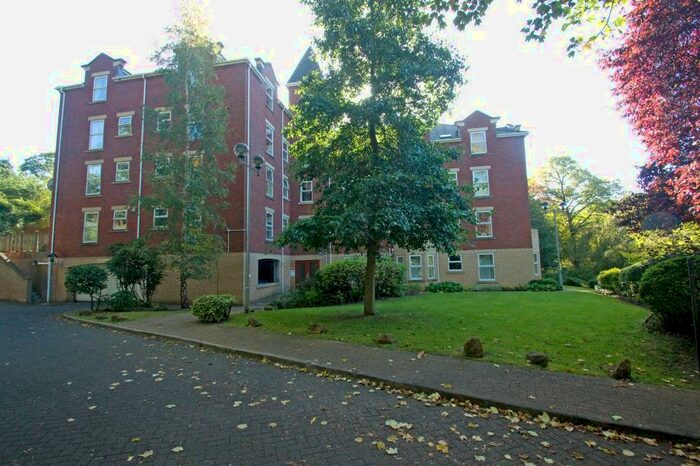 2 Bedroom Flat To Rent In Gardenhurst, Cardigan Road, Headingley, Leeds, LS6