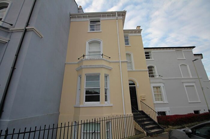 1 Bedroom Flat To Rent In St. Lukes Road, Cheltenham, Gloucestershire, GL53