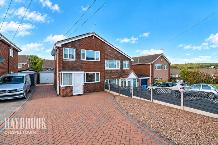 3 Bedroom Semi-Detached House For Sale In Slaidburn Avenue, Chapeltown, S35
