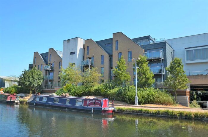 3 Bedroom Flat To Rent In Chantry Close, Yiewsley, West Drayton, UB7