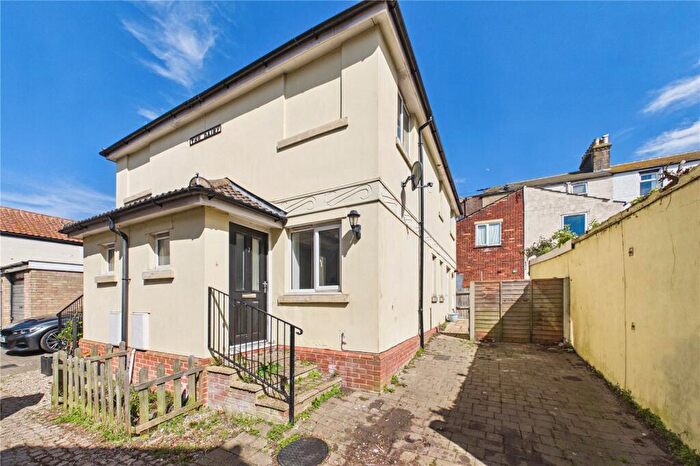 3 Bedroom Semi Detached House To Rent In Albert Gate Road, Great Yarmouth, Norfolk, NR30