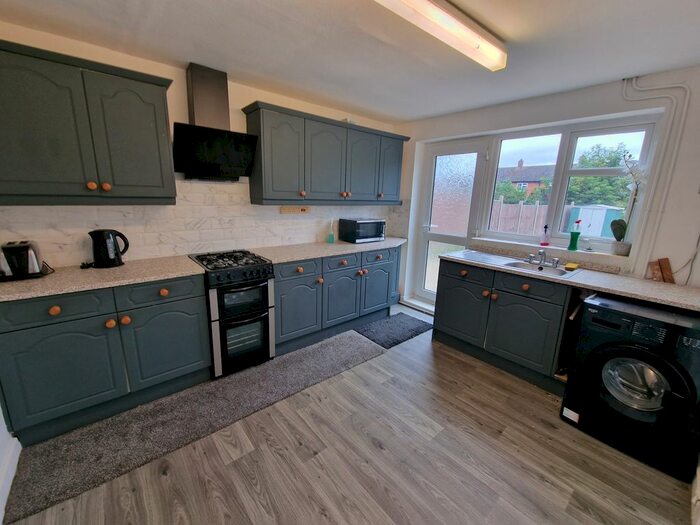 3 Bedroom Property To Rent In Falmouth Drive, Wigston, LE18