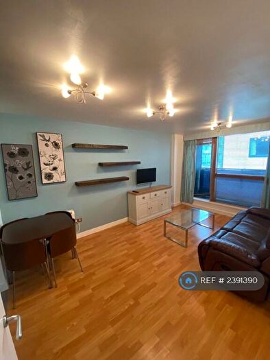 2 Bedroom Flat To Rent In High Street, Manchester, M4