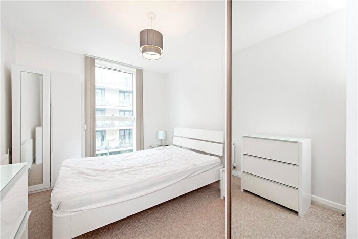 2 Bedroom Apartment To Rent In Ursula Gould Way, E14