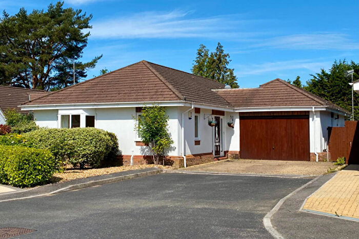 4 Bedroom Bungalow For Sale In Brockwood, St. Leonards, BH24