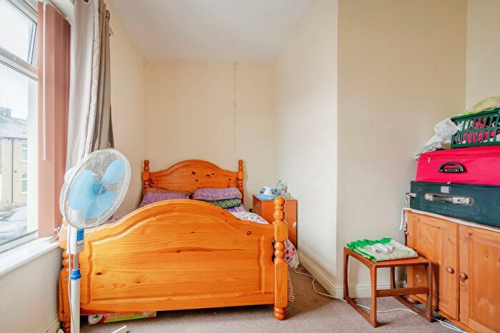3 Bedroom Terraced House For Sale In Camden Street, Nelson, Lancashire, BB9