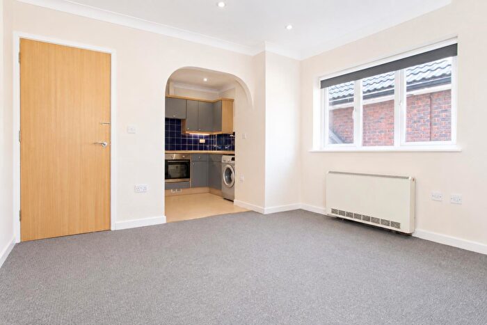 1 Bedroom Apartment For Sale In Mollison Square, Wallington, SM6