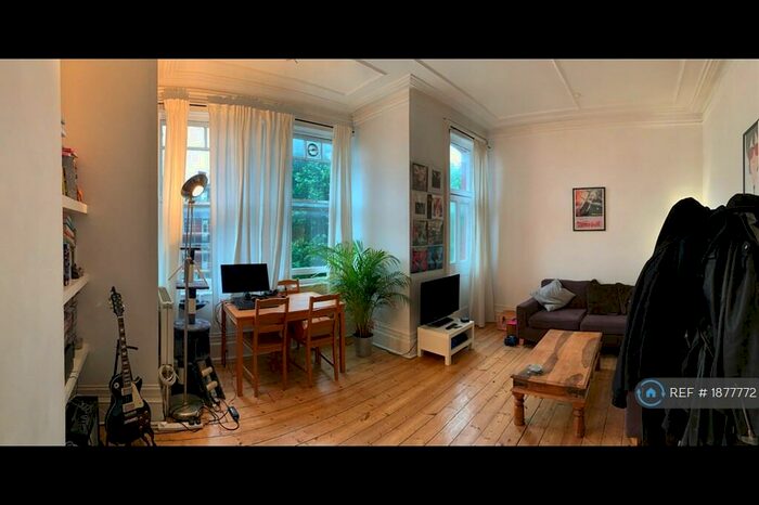 1 Bedroom Flat To Rent In Chichele Mansions, London, NW2