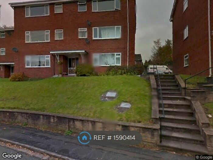 2 Bedroom Flat To Rent In Beech Farm Drive, Macclesfield, SK10