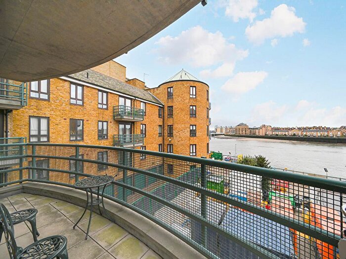 1 Bedroom Apartment For Sale In Duke Shore Wharf, Narrow Street, Limehouse, E14