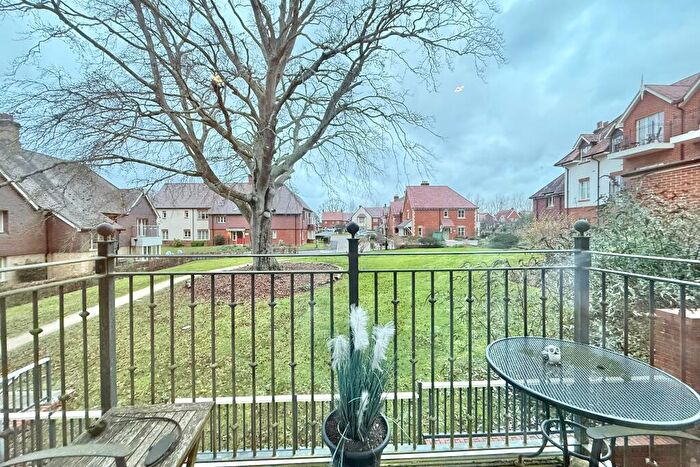 1 Bedroom Retirement Property For Sale In Garnier Drive, Bishopstoke Park Retirement Village, SO50