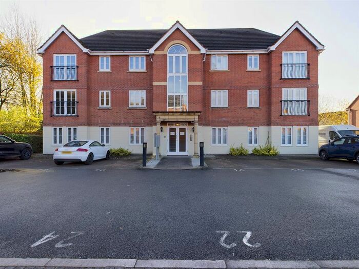 2 Bedroom Flat To Rent In Hayeswood Grove, Stoke-On-Trent, Staffordshire, ST6