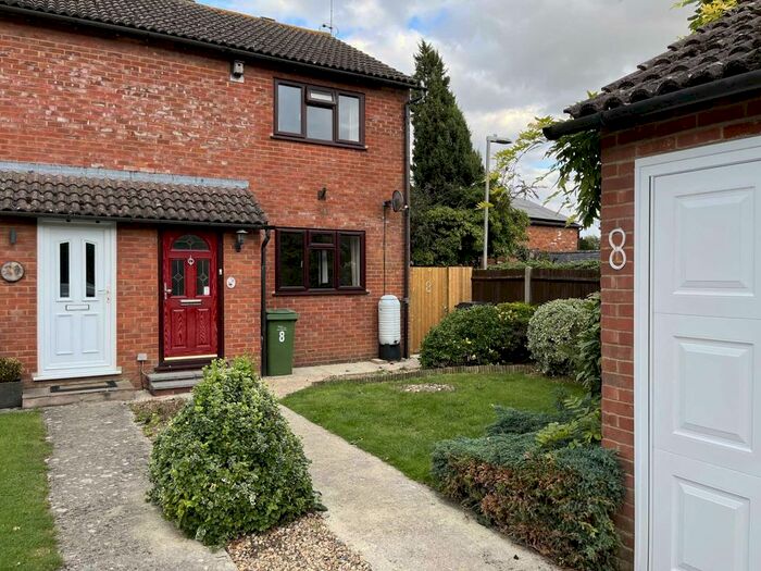 2 Bedroom Terraced House To Rent In Child Street, Lambourn, RG17