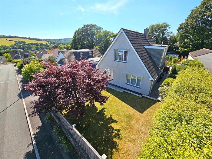 3 Bedroom Detached House For Sale In Priory Close, Tavistock, PL19