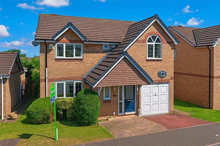 4 Bedroom Detached House For Sale In Oakleigh View, West Lane, Baildon, Shipley, BD17